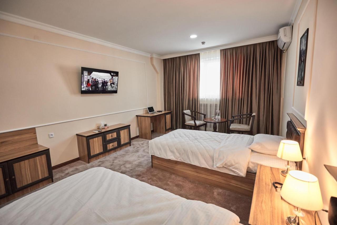 BAL Tabassum Hotel Toshloq Exterior foto