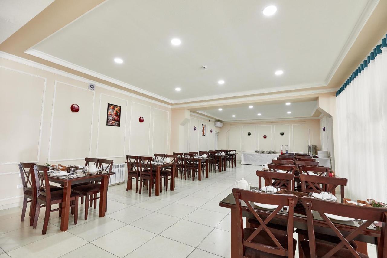 BAL Tabassum Hotel Toshloq Exterior foto